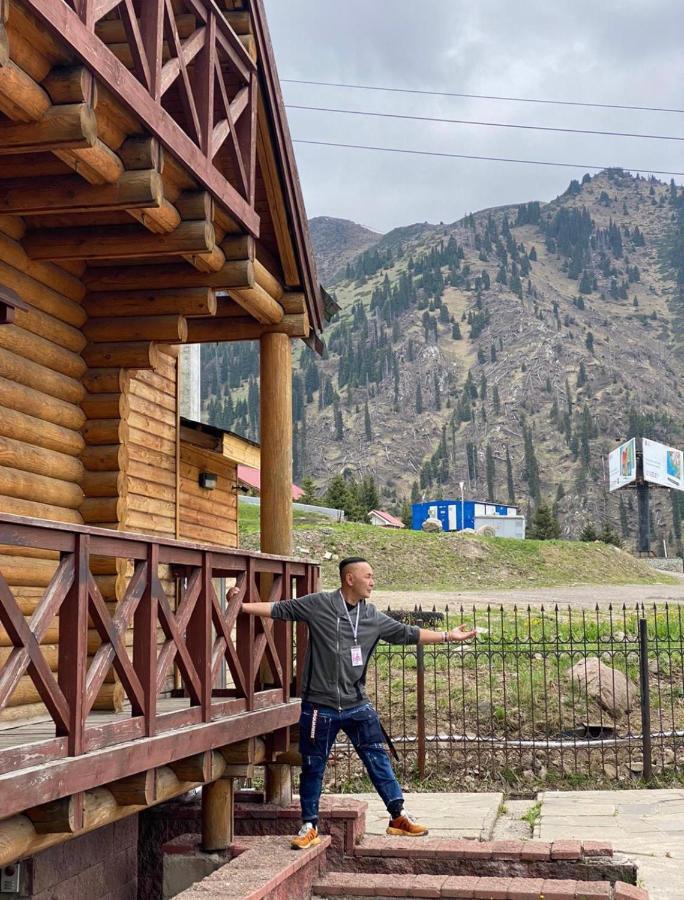 Hostel Shymbulak Alma-Ata Exteriör bild