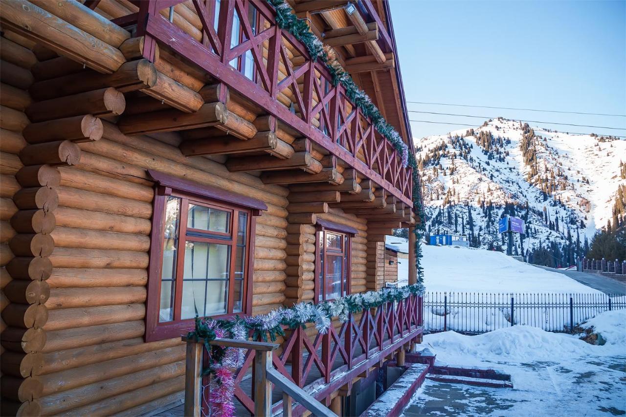 Hostel Shymbulak Alma-Ata Exteriör bild