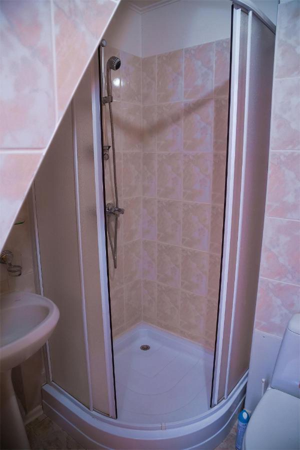 Hostel Shymbulak Alma-Ata Exteriör bild